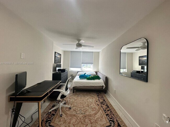 Building Photo - 2751 S Ocean Dr