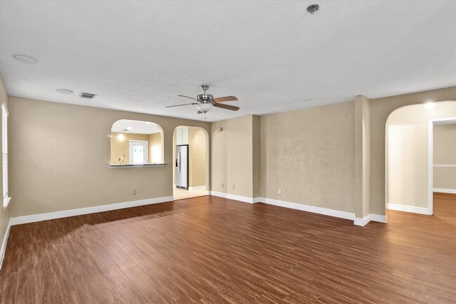 Building Photo - 914 Ivycroft Ln