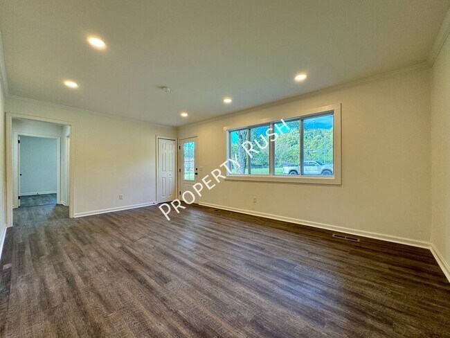 Building Photo - 824 Clift St