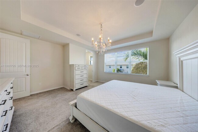 Building Photo - 5110 Eucalyptus Dr