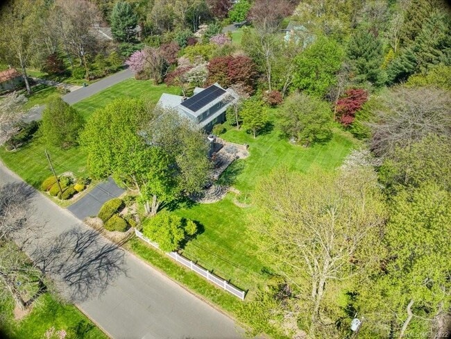Building Photo - 94 Fennbrook Dr