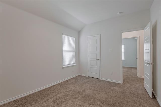 Building Photo - 1517 Bennington Ln