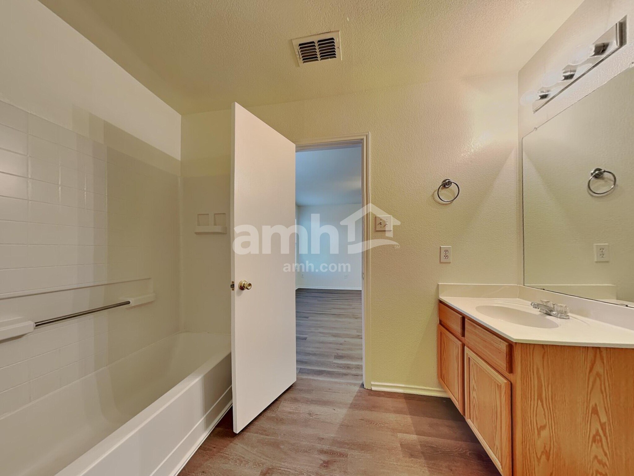 Building Photo - 1520 Wind Star Way