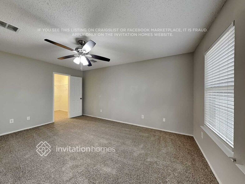 Building Photo - 1013 Manassas Dr