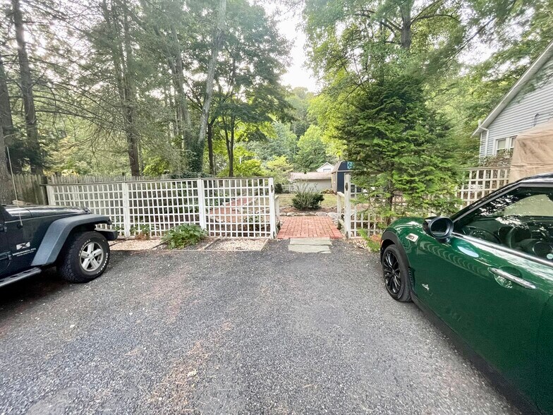 Entrance - 54 Sherwood Rd