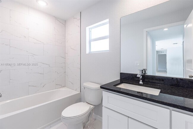 Building Photo - 2006 Rosa Ct