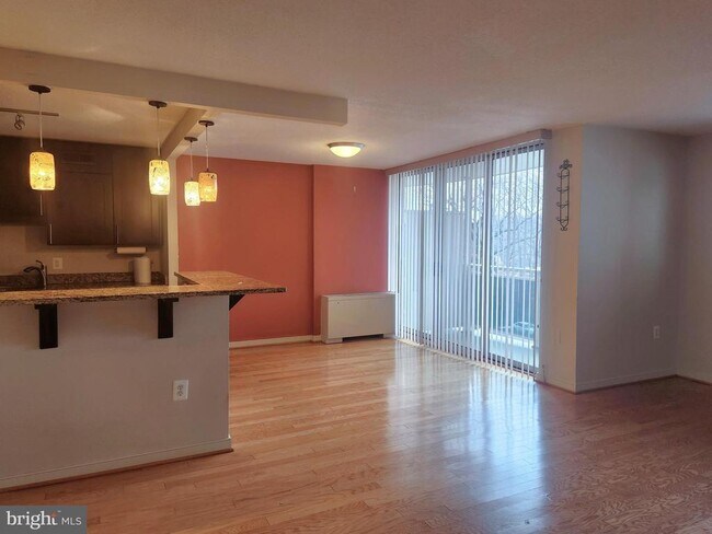 Building Photo - 7333 New Hampshire Ave