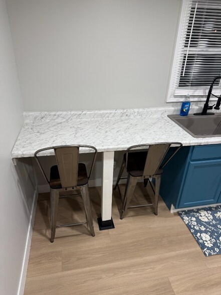 Building Photo - 2327 Jackson St