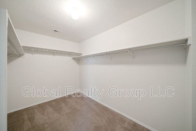 Building Photo - 5107 Meridian Farm