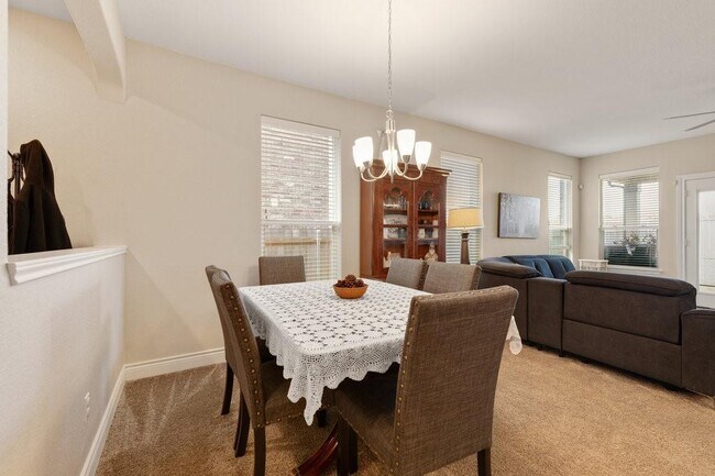 Building Photo - 2471 Sunrise Rd