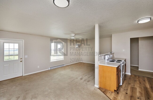 Building Photo - 2017 Vista View Dr