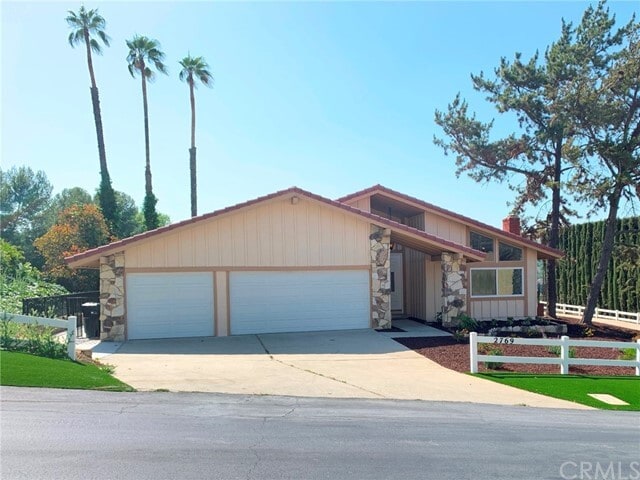 Primary Photo - 2769 Steeplechase Ln