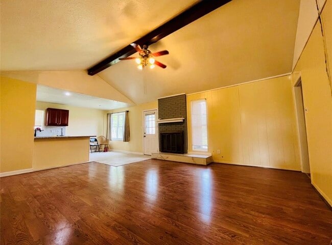 Building Photo - 7303 Shiner Ln