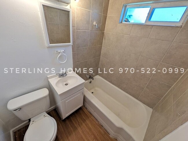 Building Photo - 831 Hamilton St