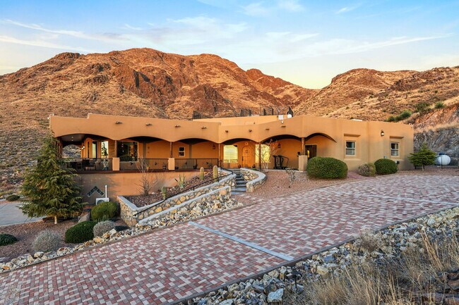 Building Photo - 12705 Chuck Wagon Rd