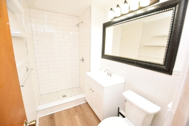 Building Photo - 3 bedroom 2 bath ranch style home in South Bend IN