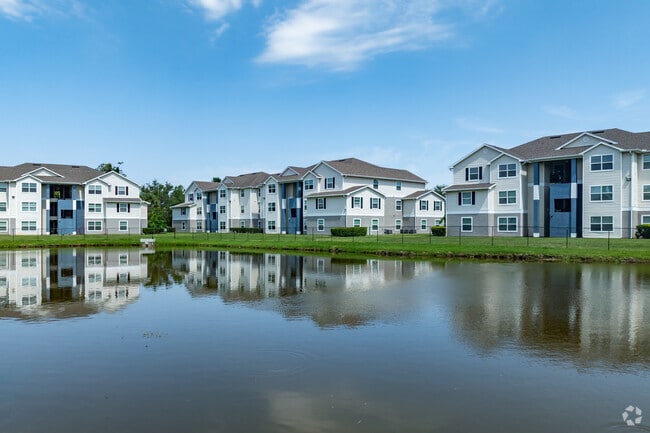 Building Photo - Stratford Point