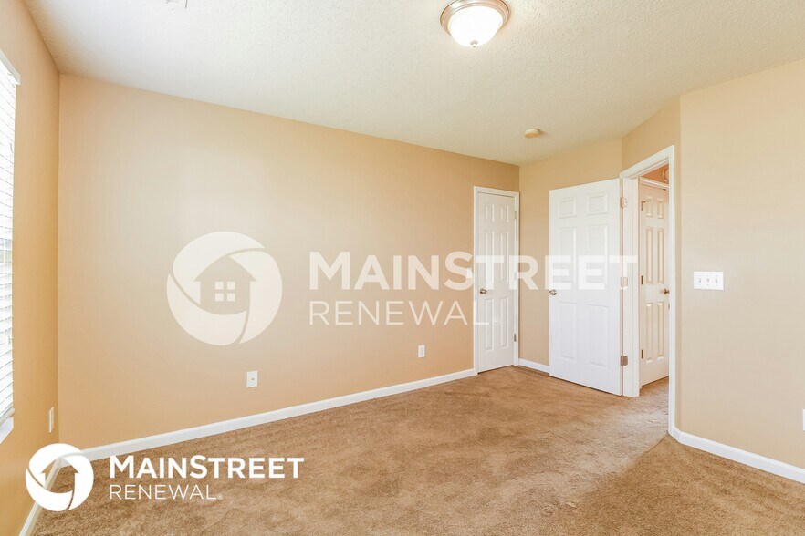 Building Photo - 4077 Clovelly Dr