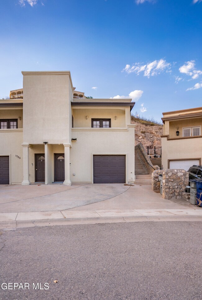 Building Photo - 4725 Pistolero Ln
