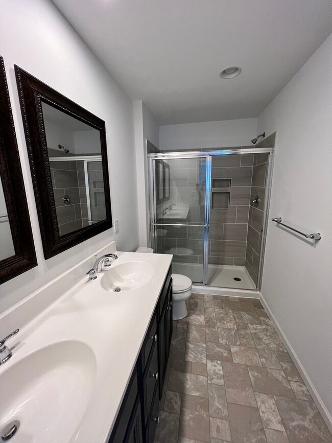 Building Photo - 2-bedroom 2.5 bath Luxury Townhome located...