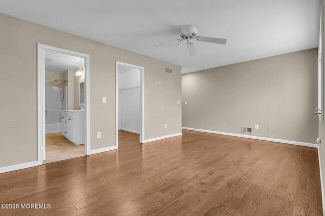 Building Photo - 148 Ambassador Dr