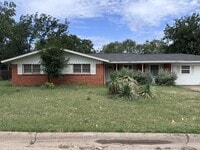 Building Photo - 2626 Garfield Ave