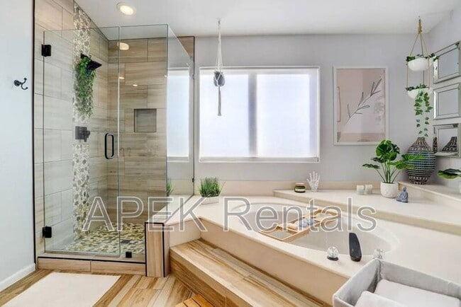 Building Photo - 79150 Ocotillo Dr