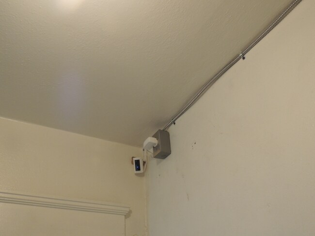 Building Photo - 532 21st St