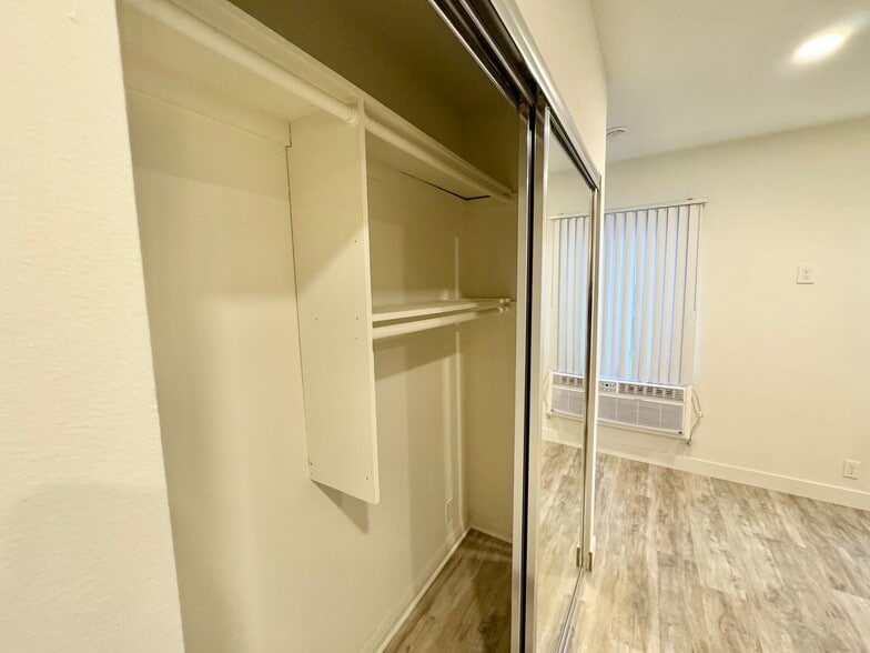 Building Photo - 3608 Keystone Av