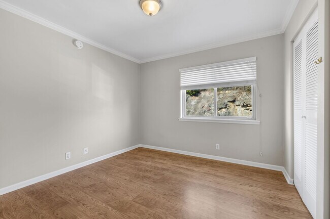 Building Photo - 432 Summit Ridge Pl