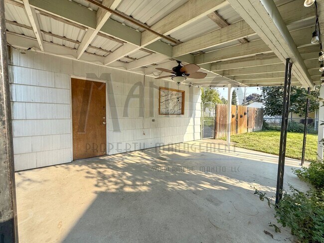 Building Photo - Updated Shadle Park Home