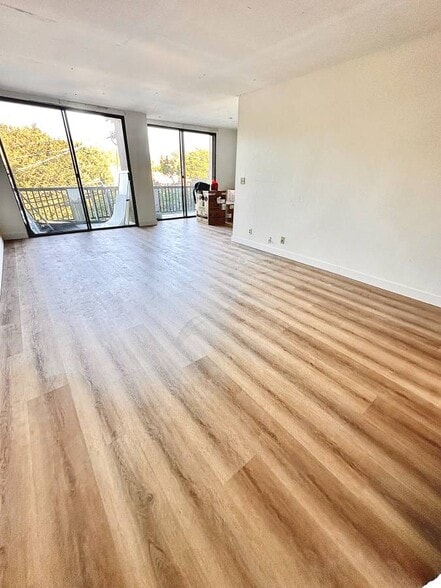 Building Photo - Montana Apartments