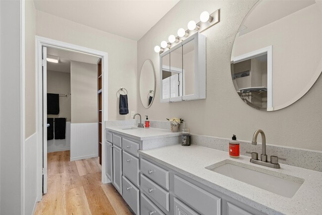 Building Photo - 201 Gail Dr