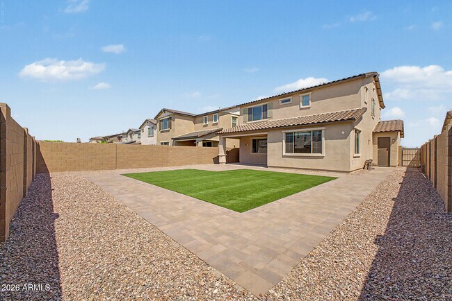 Building Photo - 21505 E Sparrow Dr