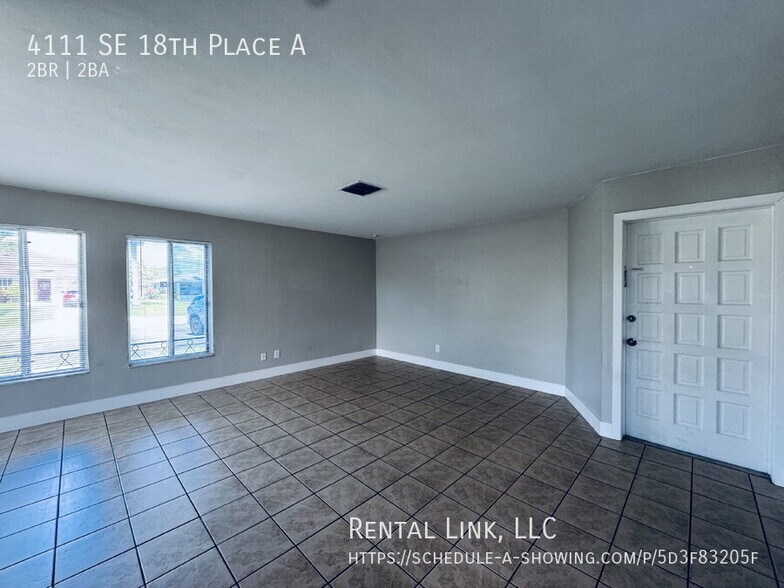 Building Photo - 4111 SE 18th Pl