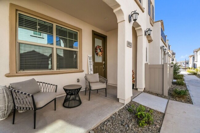 Building Photo - 9922 E Wavelength Ave