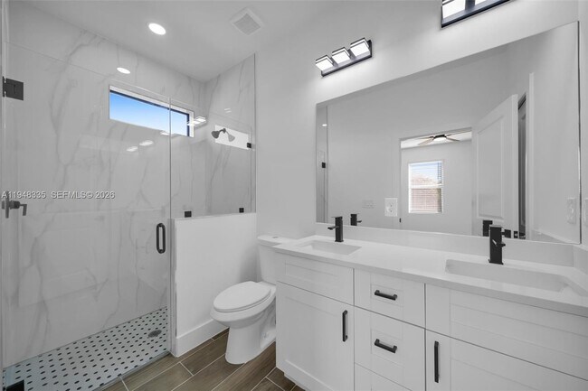 Building Photo - 328 Gordon Ave S