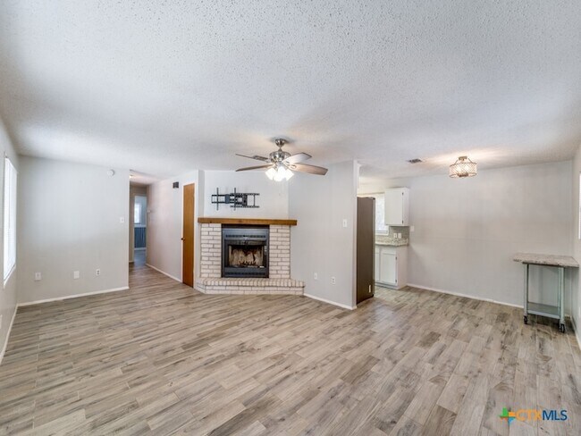 Building Photo - 1351 Spitz Kegel View Dr