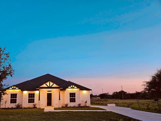 Building Photo - 7717 Prairie St