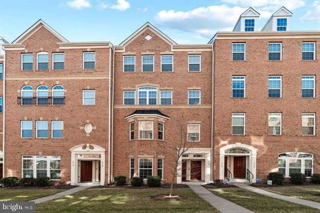 Primary Photo - 15151 Leicestershire St