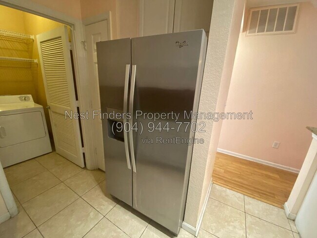 Building Photo - 8539 Gate Pkwy W