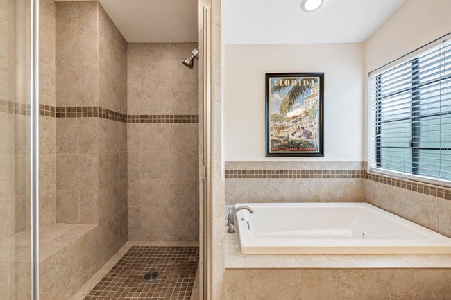 Building Photo - 49035 Tango Ct