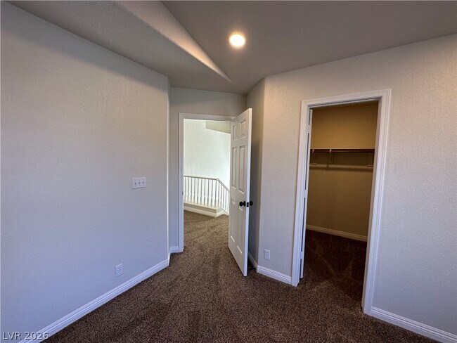 Building Photo - 1034 Skysail Dr