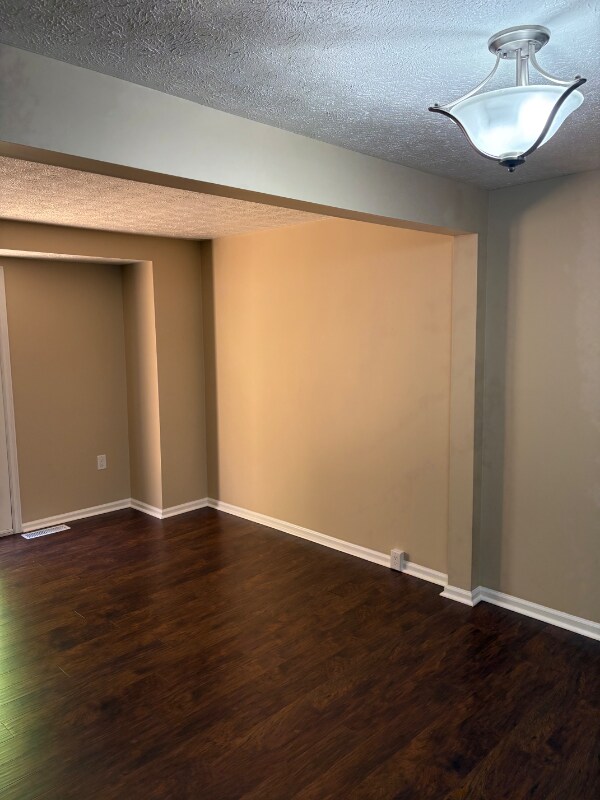 Building Photo - 802 Lexington Dr