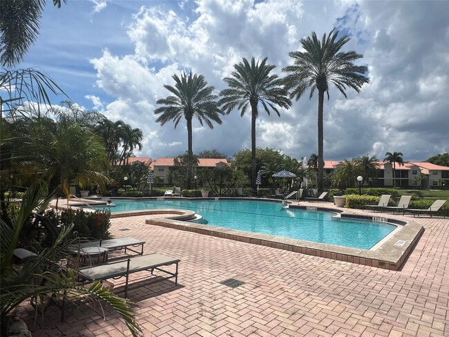 Building Photo - 1241 SW 46th Ave