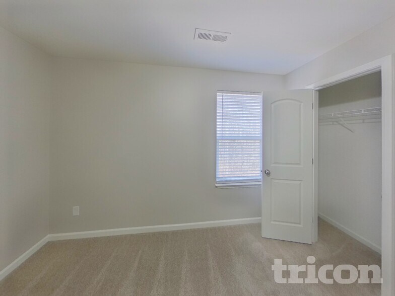 Building Photo - 9339 Bradstreet Commons Way