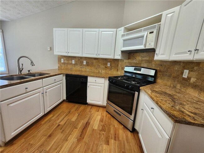 Building Photo - 1052 Ludwick Way