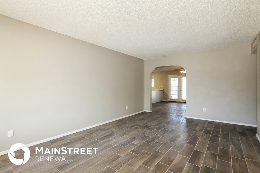 Building Photo - 17833 N 49th Ave