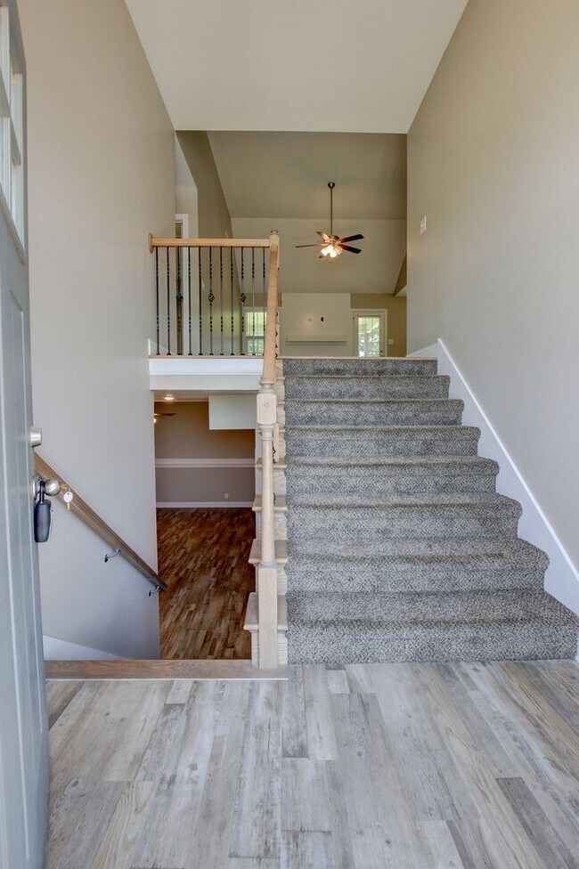 Building Photo - 1121 Cardinal Creek Dr