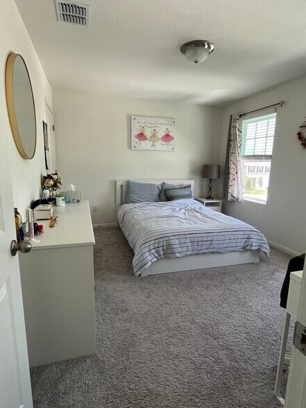 Second bedroom - 119 Aoudad Rd